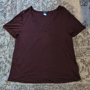 Old Navy Women's Dark Red V-Neck Tee